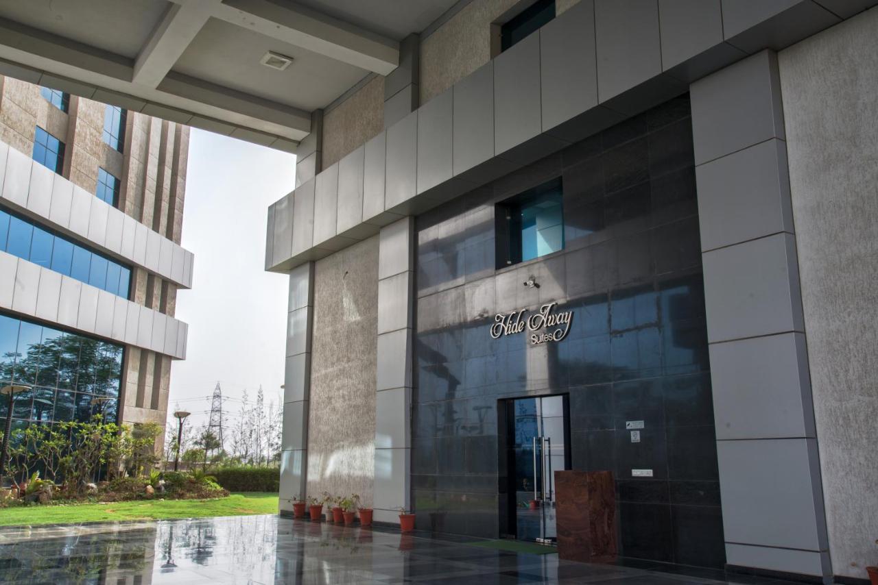 Hide Away Suites Noida Ngoại thất bức ảnh